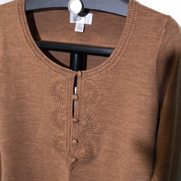 Ann Taylor LOFT Tunic Sweater Tan Size M w/ Long Sleeve Merino Acrylic Cashmere - Picture 1 of 5